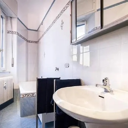 Apartment Via Crispi 12 *
