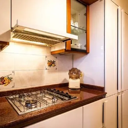 Via Crispi 12 Apartment Como